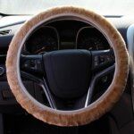 تلبيسة عجلة القيادة لفة فرو